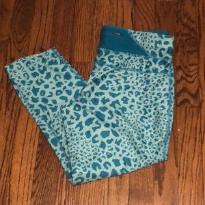 Nike Dry Fit Capri Workout Tights